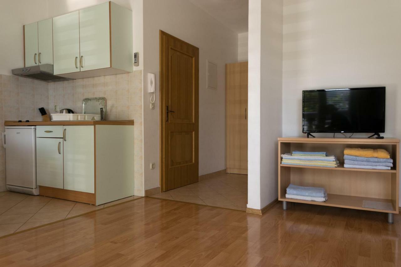 House Vera Baška Voda Exterior foto